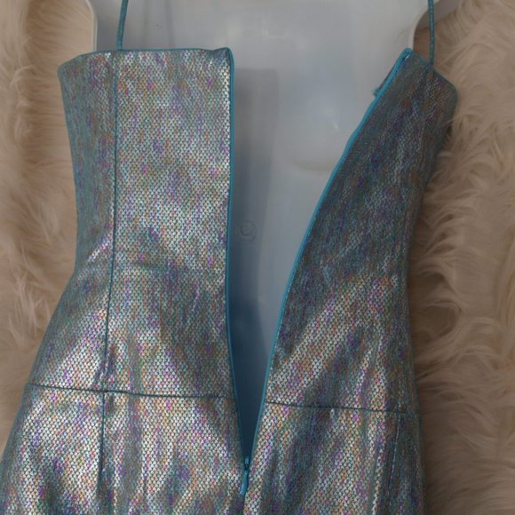 DRESS Blue Iridescent Short SIZE 5 TO THE MAX GENTLY USED - Picture 3 of 3